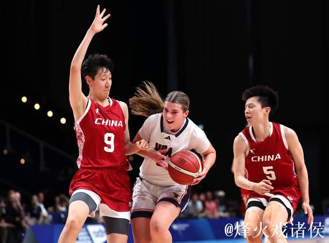 中国女大学生篮球队击败美国队 成功卫冕大运会冠军